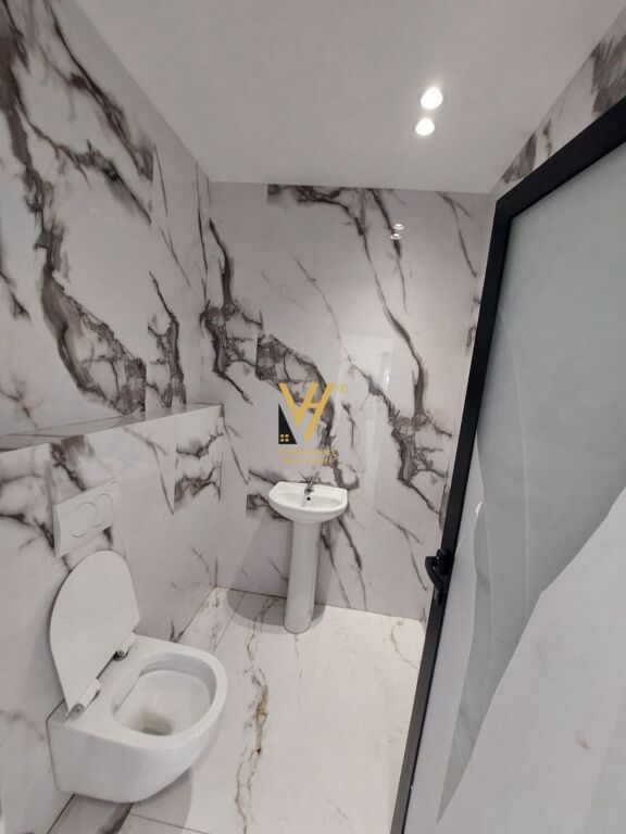 AFFITTASI NEGOZIO 120 M2 A DON BOSKO 1.500 EURO