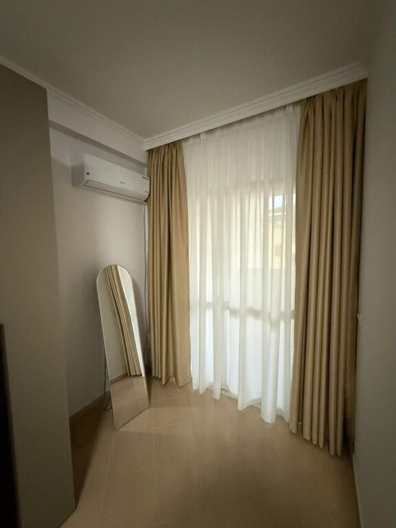 JEPET ME QIRA APARTAMENT 2+1+2 – PRANË FRESKUT   ID 5408