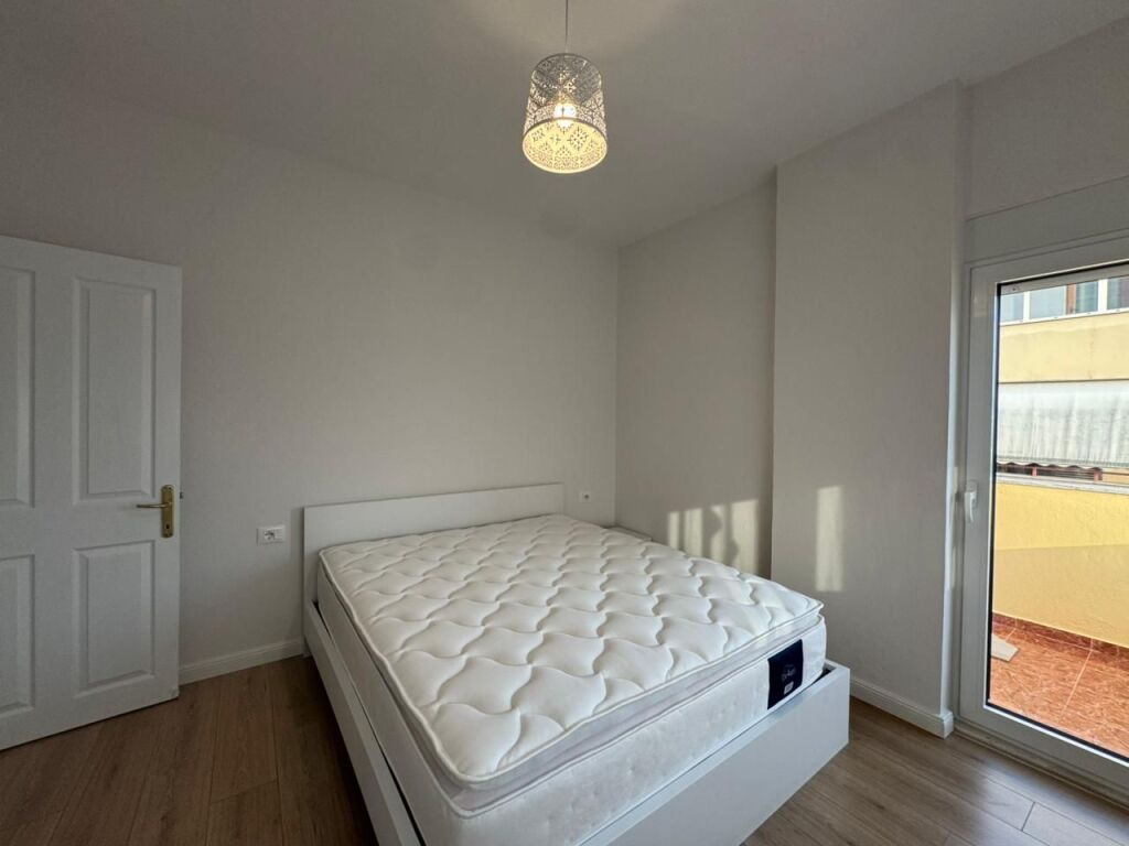 Apartment 1+1 for rent at Dibra Street