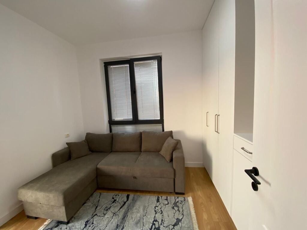 Shitet Vile 3 - Kateshe + 2 Poste Parkimi , Kombinat, Tirane . Empire73368