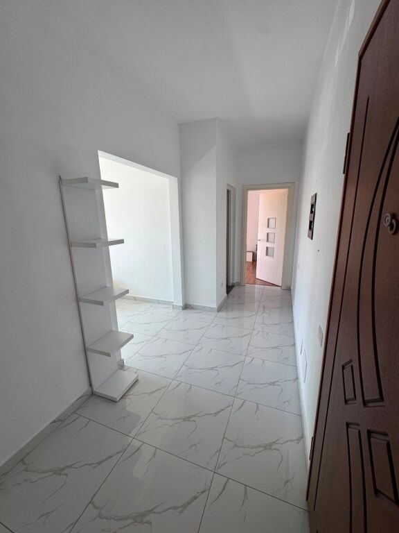 Affittasi Appartamento 1+1+1 Balcone