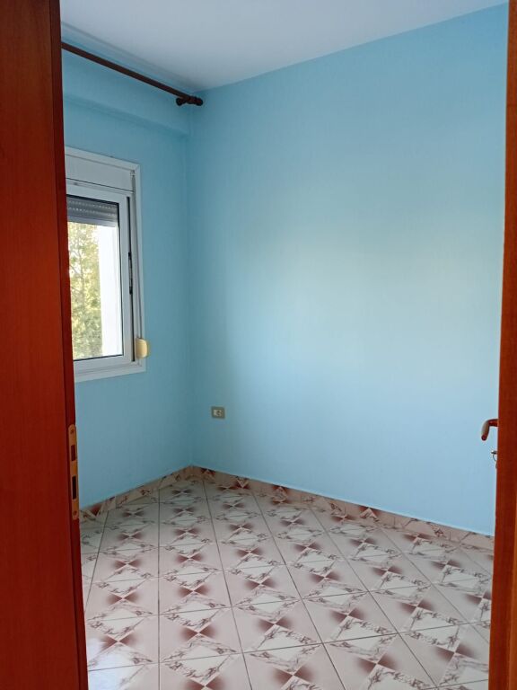 Apartament me qera