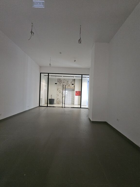 Affitto | Ambjent Biznesi | Tirana Garden Building | 1100 €/mese