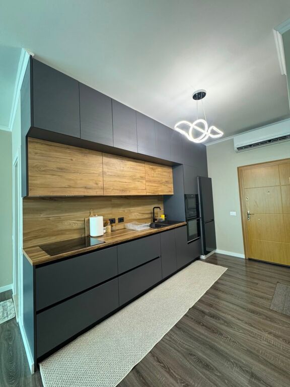 Apartament modern 1+1 me qera perballe Terminalit ne Kamez