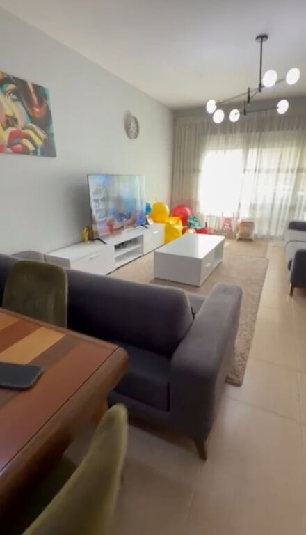 Apartament me qera 3+1+2+parkim