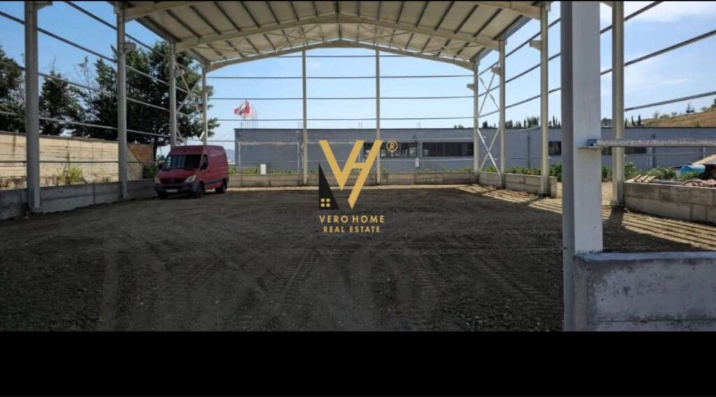 JEPET KAPANON 1.810 M2 ME QIRA NE KODER VORE 3.000 EURO