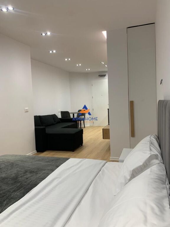 JEPEN ME QIRA 3 STUDIO PER AIR BNB "TE SHESHI SKËNDERBEJ " 200.000 LEKE