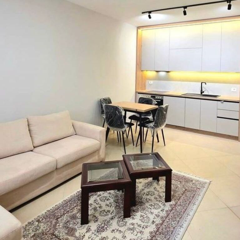 🏡 JEPET ME QIRA | APARTAMENT 2+1 ME VERANDË – LIQENI I THATË ✨