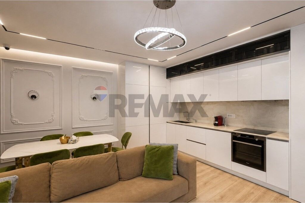 SUPER APARTAMENT PËR SHITJE | RRUGA E BARRIKADAVE