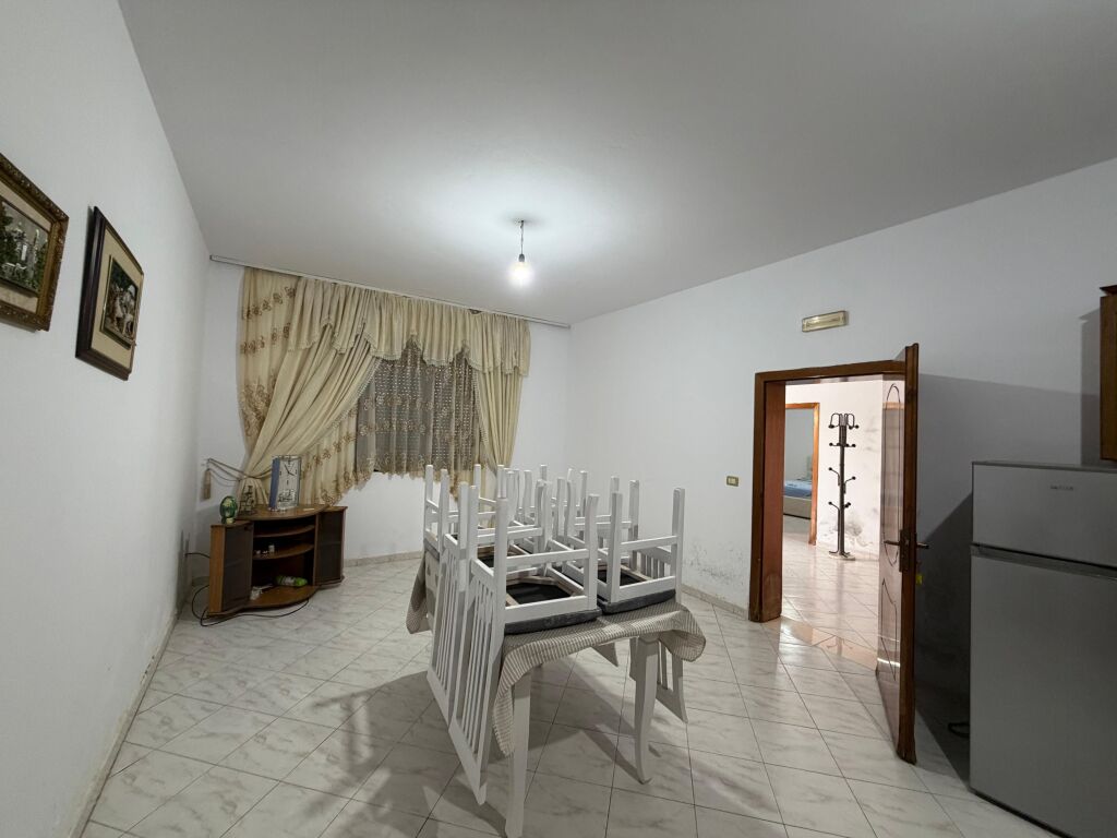 Affittasi 2+1 Durres