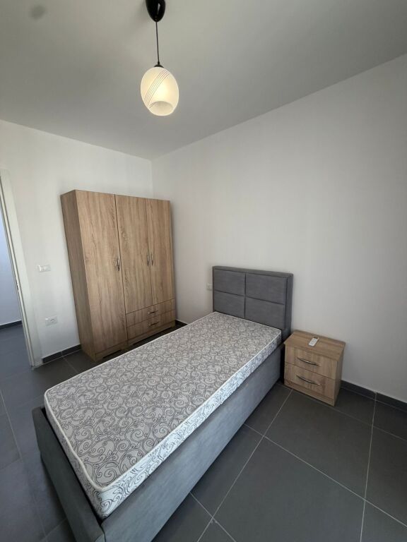 Affitto | Apartament 3 + 1 | Rruga 5 Maji | 650 €/mese