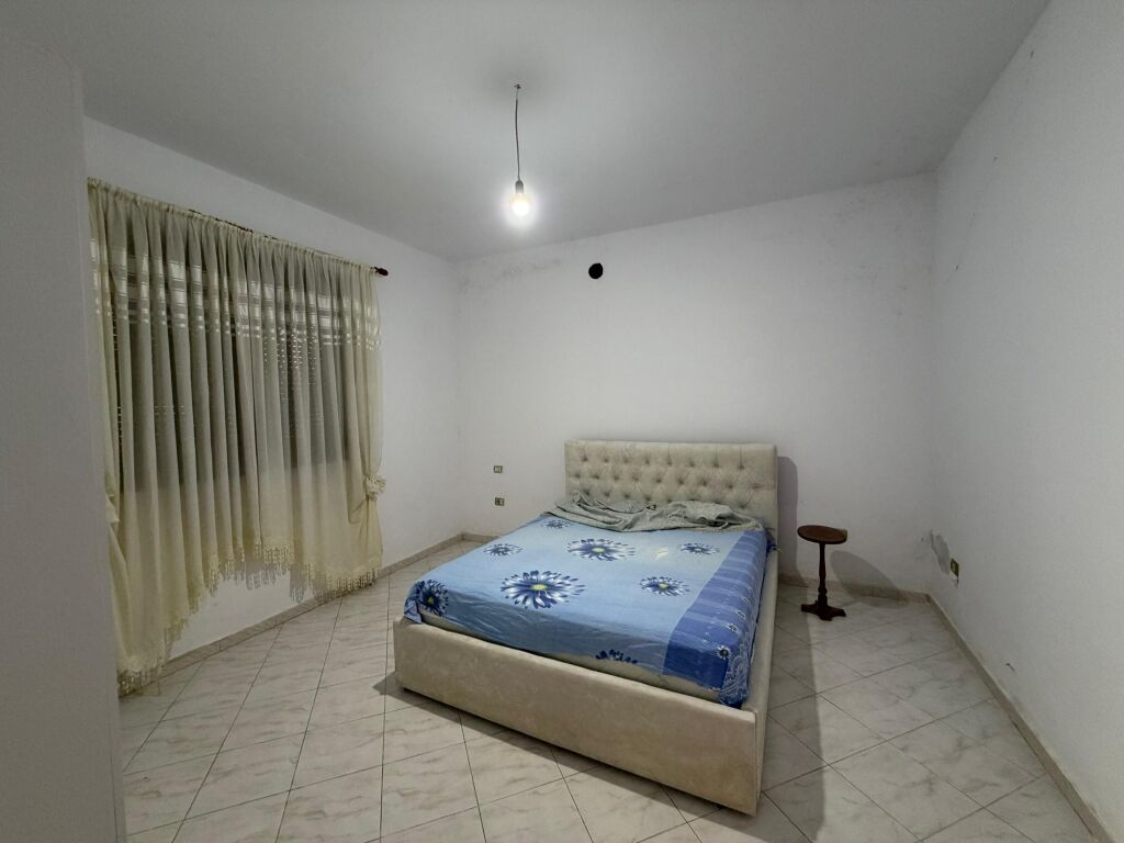 Affittasi 2+1 Durres