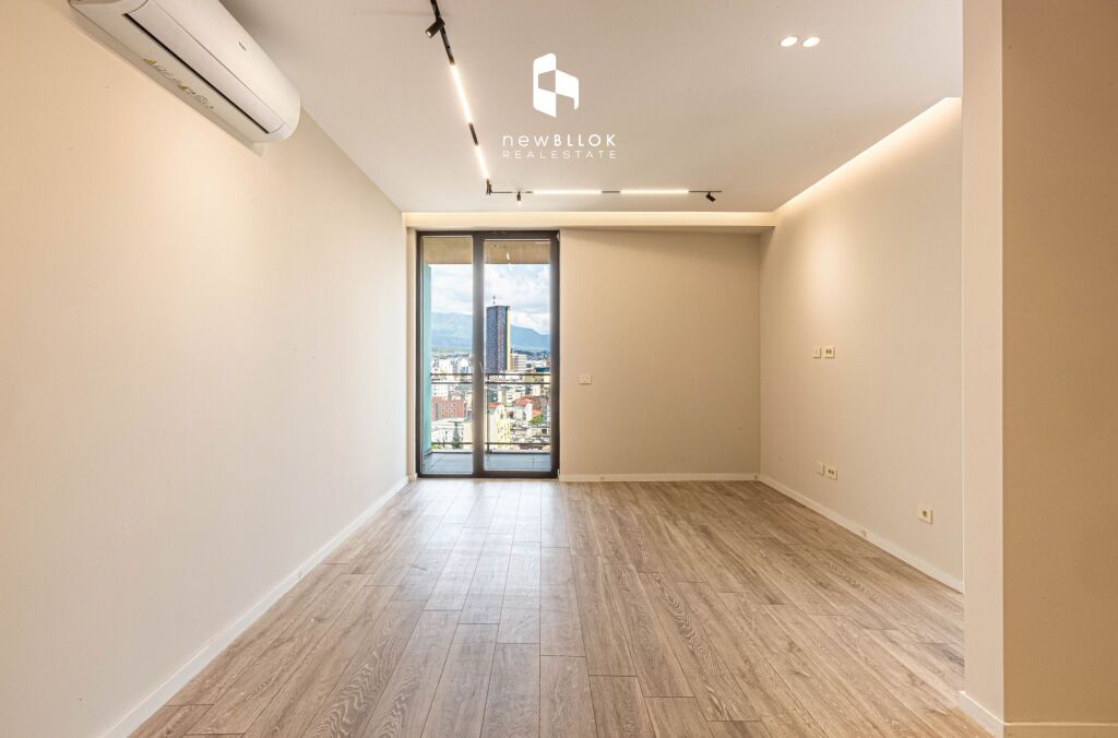 ✨ IN AFFITTO: UFFICIO PREMIUM 101 m² + 1 POSTO AUTO + 2 BAGNI 🚾 / VERANDA – 12° PIANO 📍 GOLDEN TOWER (MINE PEZA RESIDENCE) 🌇 890 €/MESE 💥