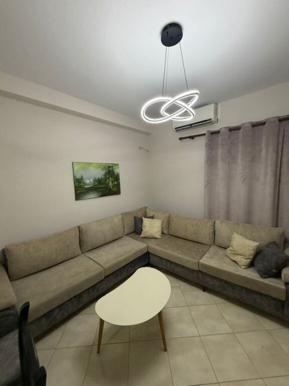 1+1 is given in the basement of Big Market furnished 40000 lek