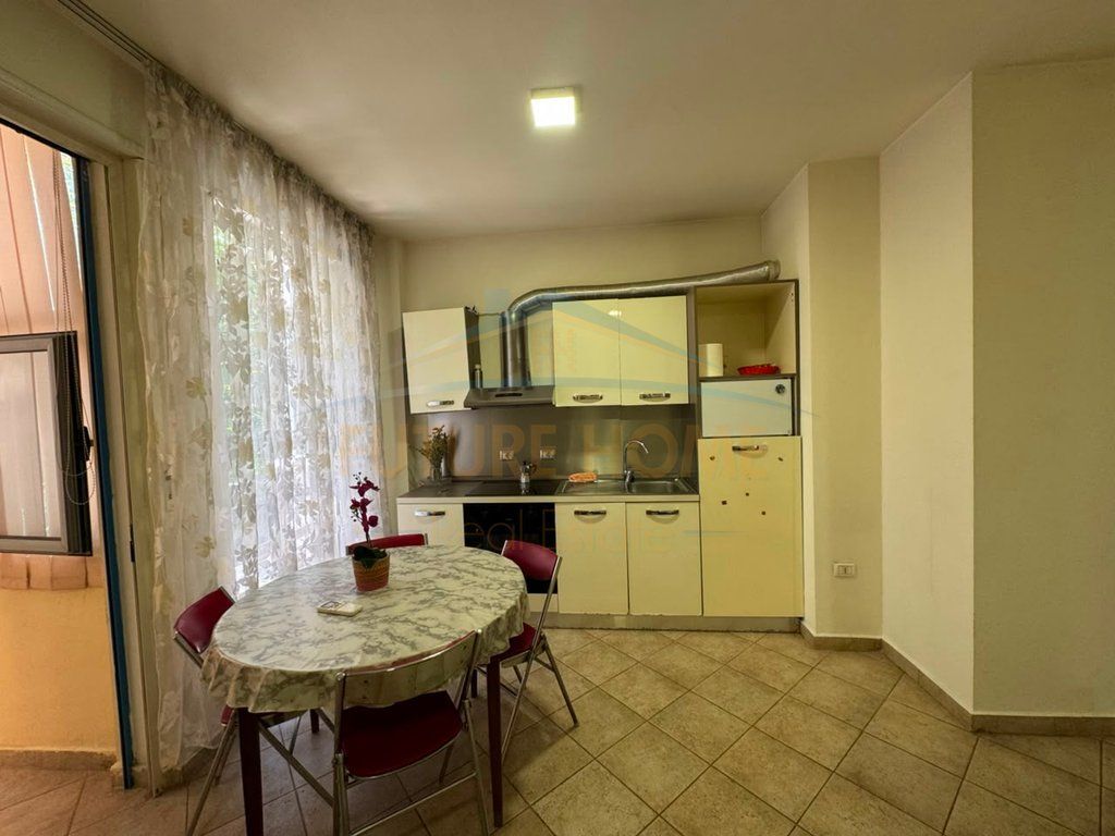 SHITET APARTAMENT 1+1 RRUGA E KOSOVAREVE