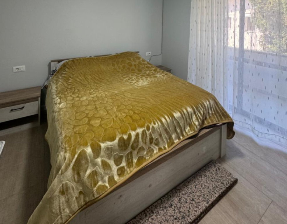 Appartamento 1+1 in affitto in Via Elbasan, vicino a BKT, Ambasciata Americana.