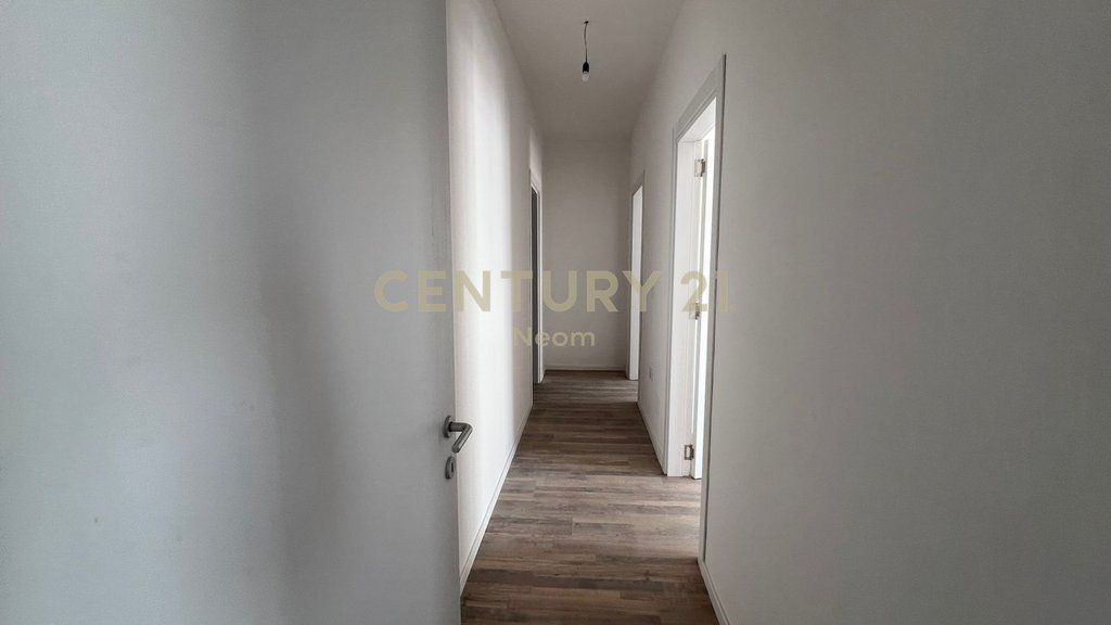 Apartment 2+1 for Sale – Tirana Entry 2