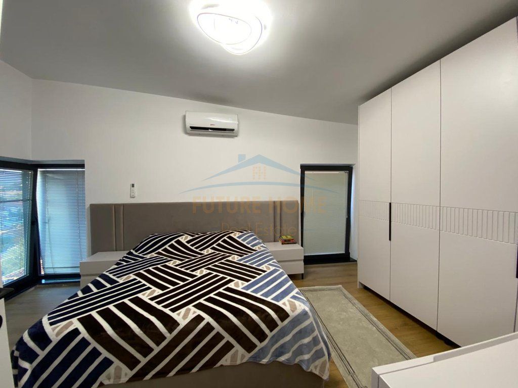 3-STORY ATTACHED VILLA FOR SALE, KOMBINAT