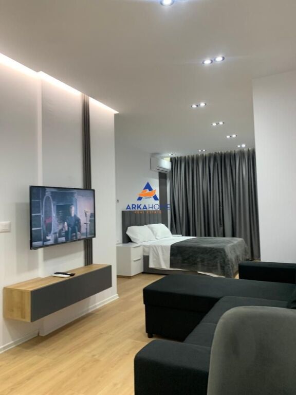 JEPEN ME QIRA 3 STUDIO PER AIR BNB "TE SHESHI SKËNDERBEJ " 200.000 LEKE