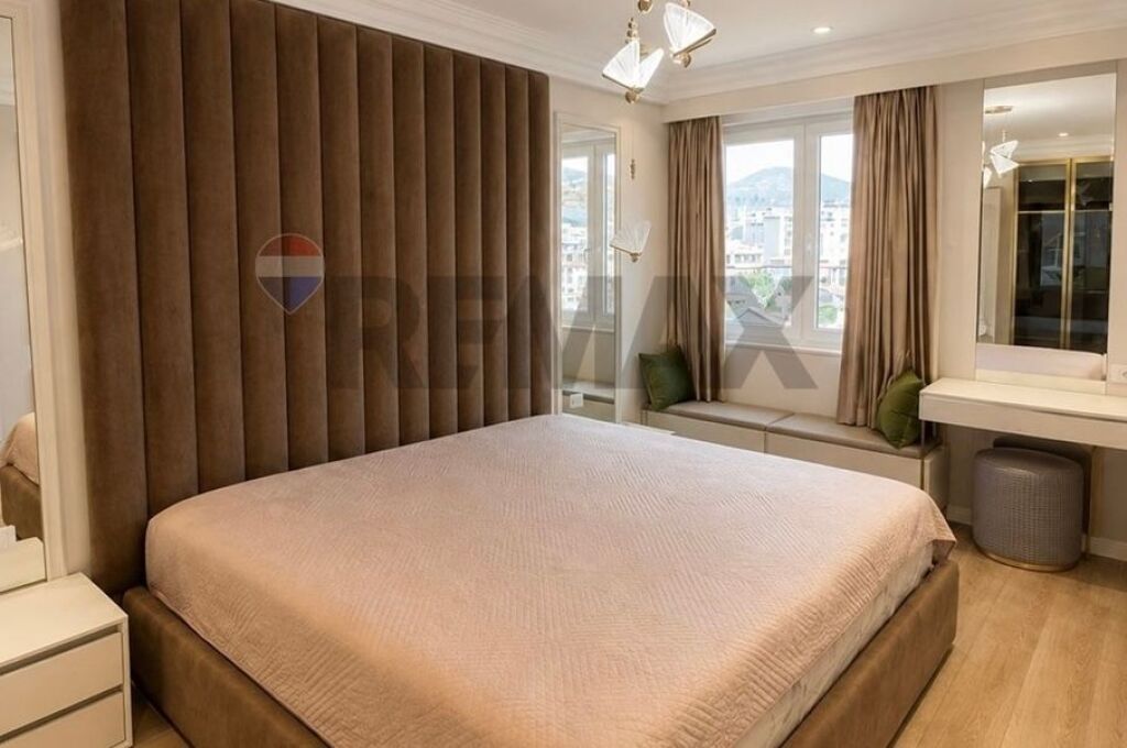 SUPER APARTAMENT 2+1+2 PËR SHITJE | RRUGA E BARRIKADAVE.. ID: 530601001-200