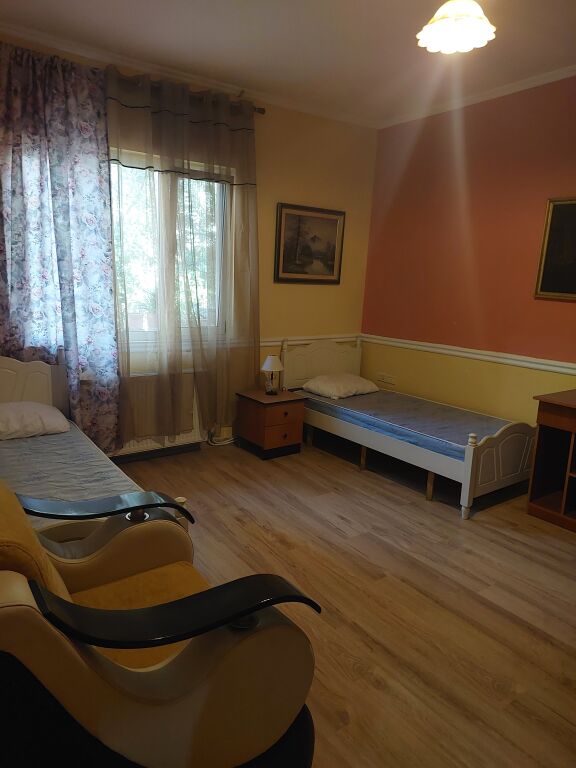 Apartament me qera 2+1