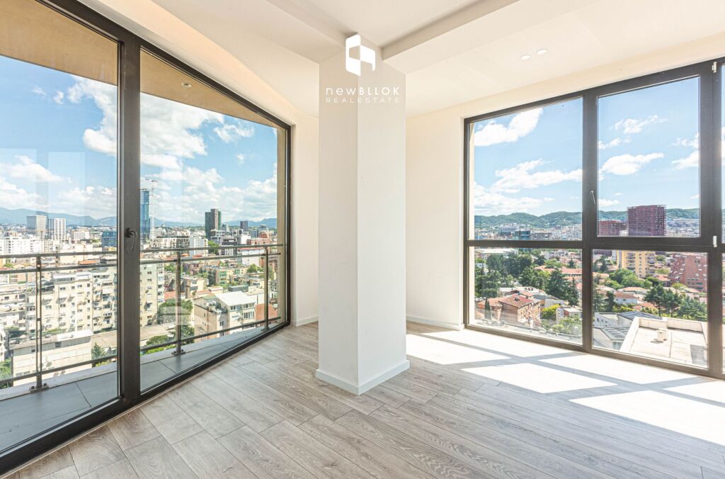 ✨ IN AFFITTO: UFFICIO PREMIUM 101 m² + 1 POSTO AUTO + 2 BAGNI 🚾 / VERANDA – 12° PIANO 📍 GOLDEN TOWER (MINE PEZA RESIDENCE) 🌇 890 €/MESE 💥