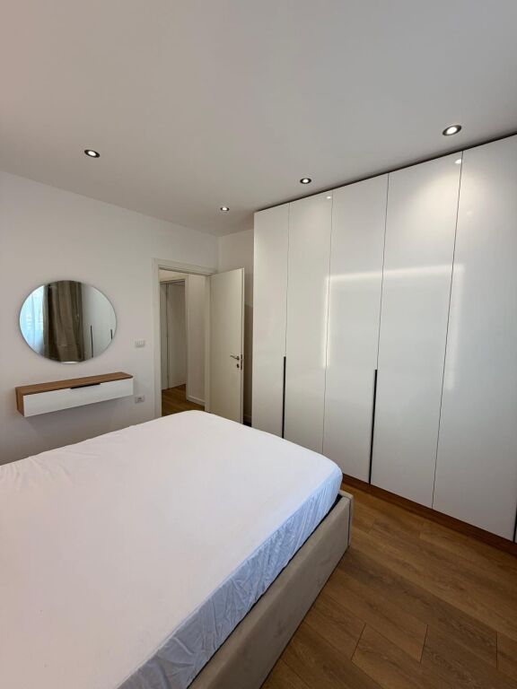 Apartament 1+1 per shitje tek 21 Dhjetori !