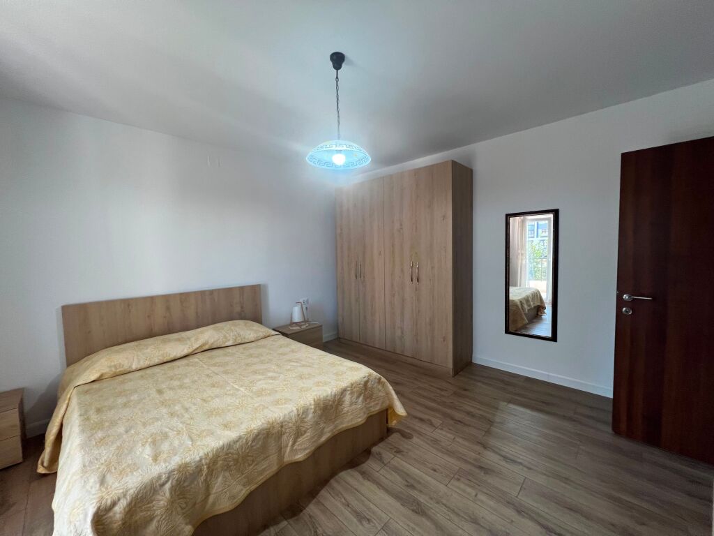 Appartamento in affitto 2+1+2+1 posto auto a Komuna e Parisit