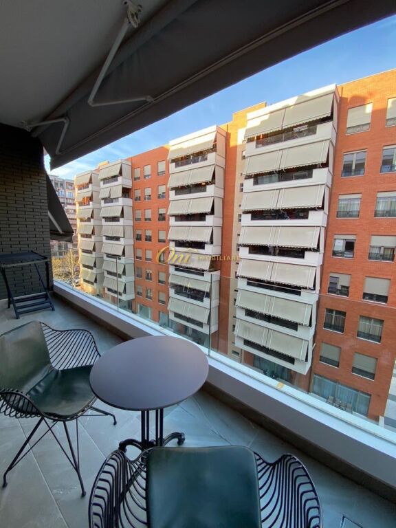 RRUGA E KAVAJES, APARTAMENT PER QERA 1+1