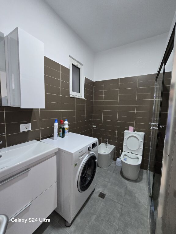 🏡 JEPET ME QIRA APARTAMENT 2+1 – RROTA E KUQE, PLAZH, DURRËS