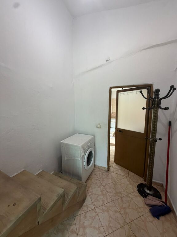 Qera | Shtëpi private 2 + 1 | Spitali Amerikan 2 | 500 €/muaj