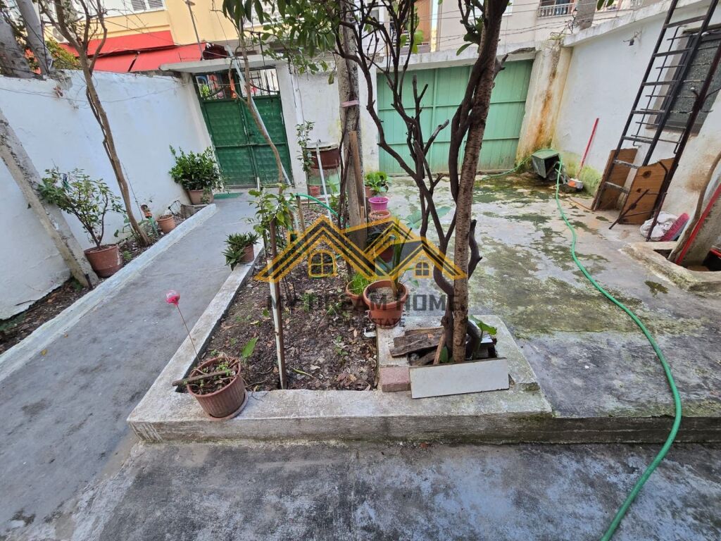 SHITET SHTEPI PRIVATE 1-KATSHE TEK LAGJIA 6 DURRES