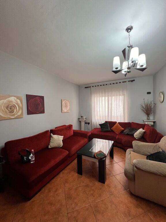 Affittasi 2+1 Centro Boulevard Zogu i Pare 55.000 leke