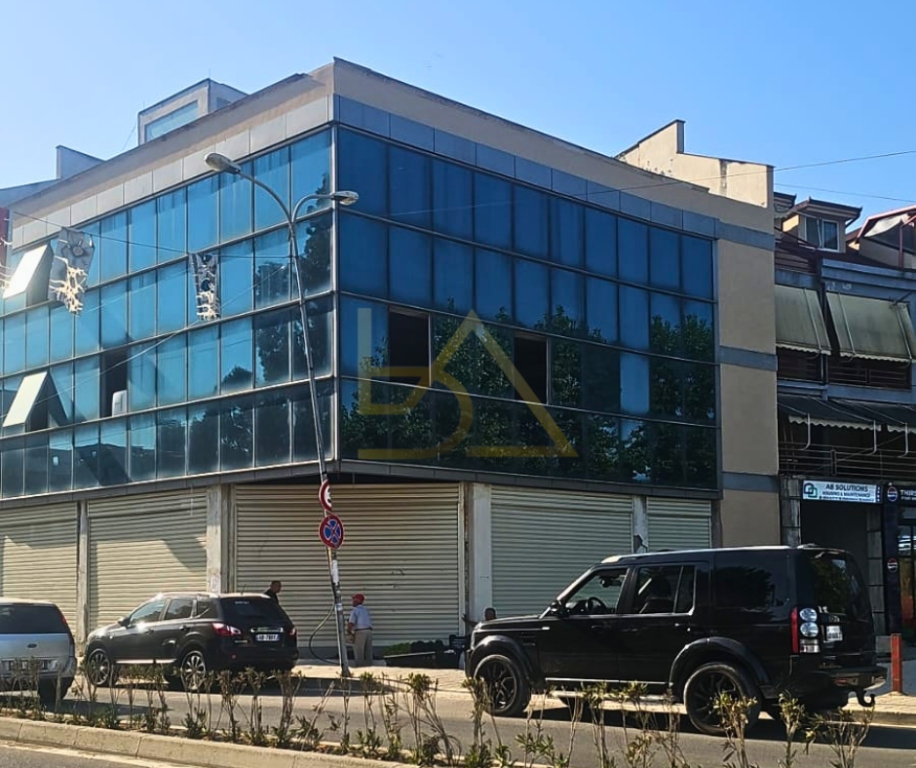 BUSINESS BUILDING FOR SALE – GOLEM, KAVAJË