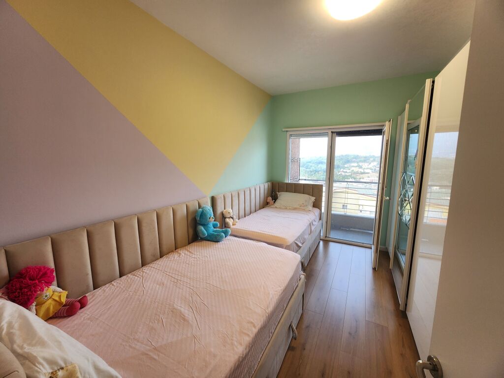 Qera,Apartament 2+1+2 me 2 Poste Parkimi,Liqeni i thate