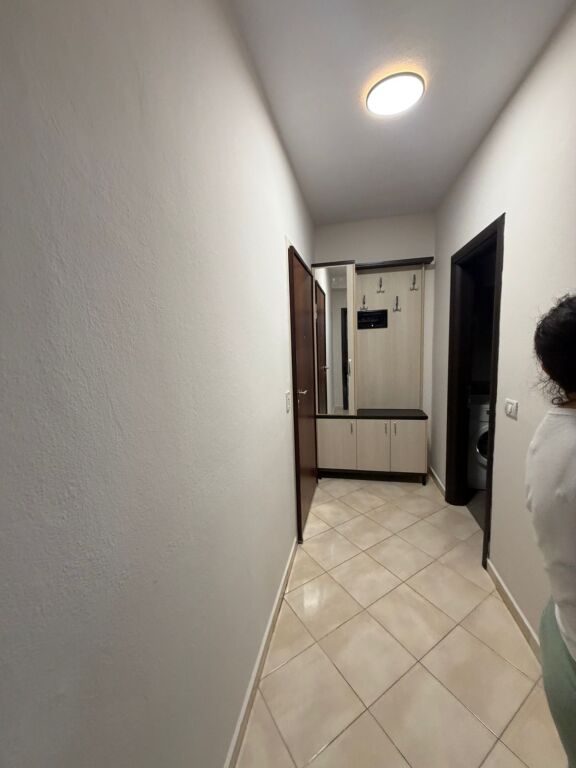 1+1 is given in the basement of Big Market furnished 40000 lek