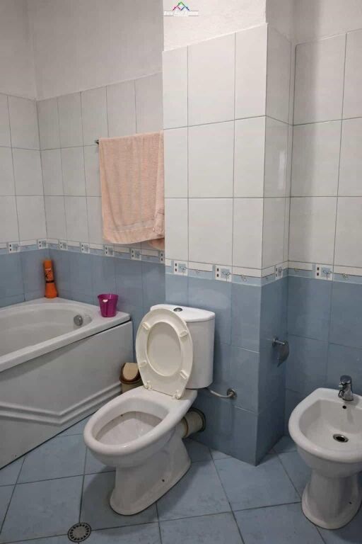 Apartament Me Qera 2+1 Tek Bulevardi Zogu i Pare (ID B2201672) Tirane