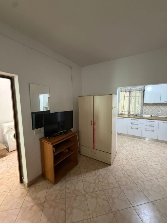 Qera | Shtëpi private 2 + 1 | Spitali Amerikan 2 | 500 €/muaj