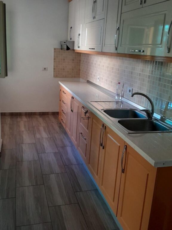 ZYRE ME QERA 150 M2 KODRA E DIELLIT 80.000 LEKE FH-90255