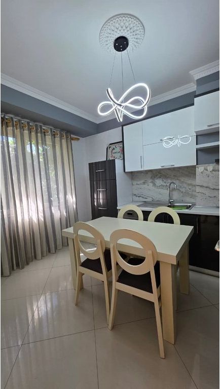 APARTAMENT 3+1+POST ME QERA , KODRA E DIELLIT 1 ( ZGJATIMI )