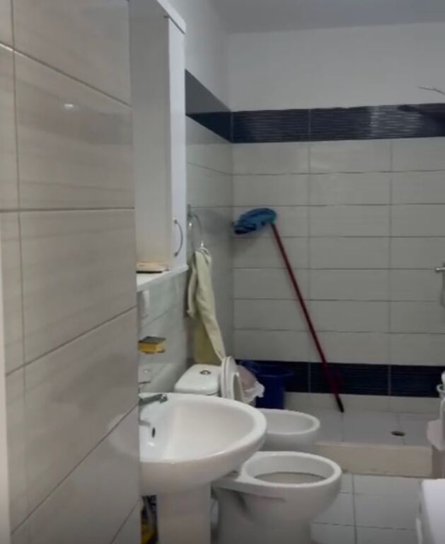 2+1 apartment for rent at the New Electric Market (Ali demi)