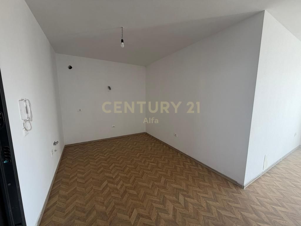 OFFICE FOR RENT | 72 m² | DIBRËS STREET, PHARMACY 10
