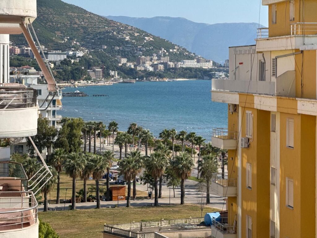 Apartament studio me qira në Lungomare Vlorë Shqipëri