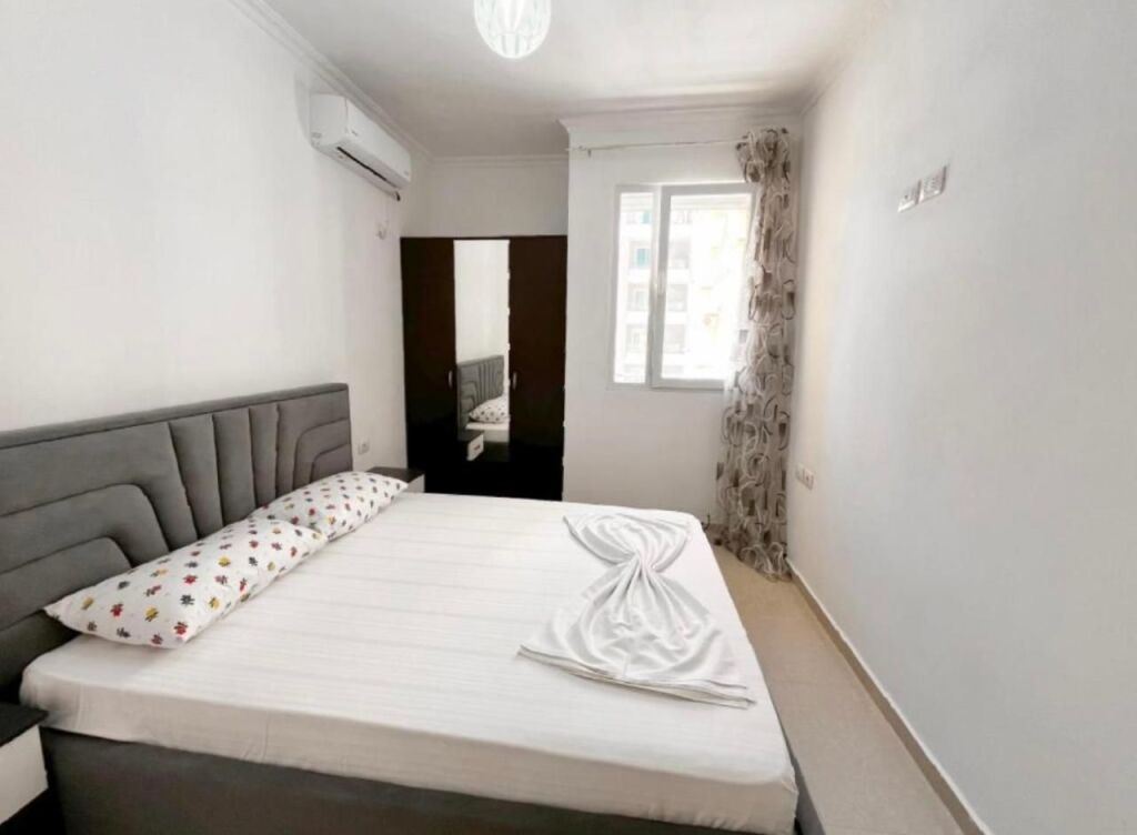 Apartament me dy dhoma gjumi për qira afatgjatë në Vlorë, Shqipëri