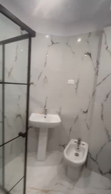 Qera | Vilë 1 + 1+ Ballkon| Vilat Amerikane | 400 €/muaj