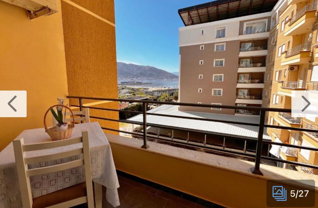 Apartament me dy dhoma gjumi për qira afatgjatë në Vlorë, Shqipëri