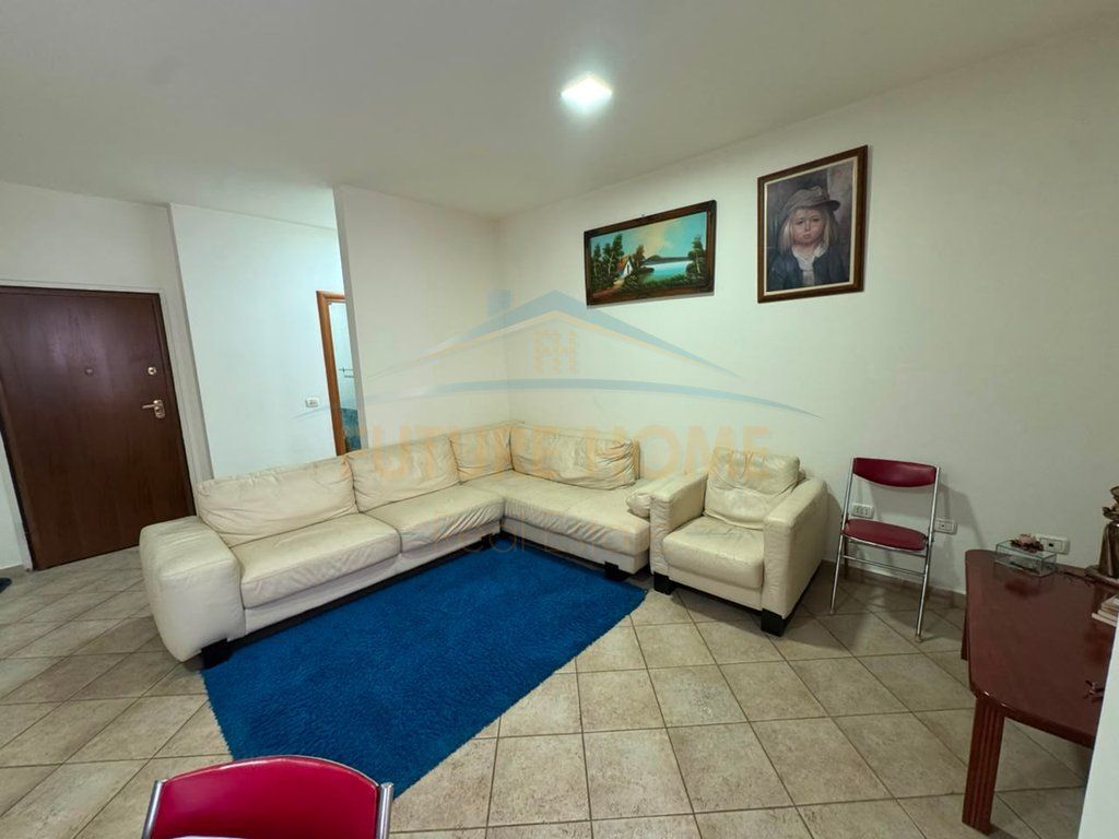 SHITET APARTAMENT 1+1 RRUGA E KOSOVAREVE