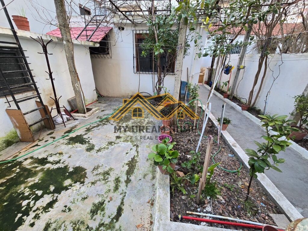 SHITET SHTEPI PRIVATE 1-KATSHE TEK LAGJIA 6 DURRES