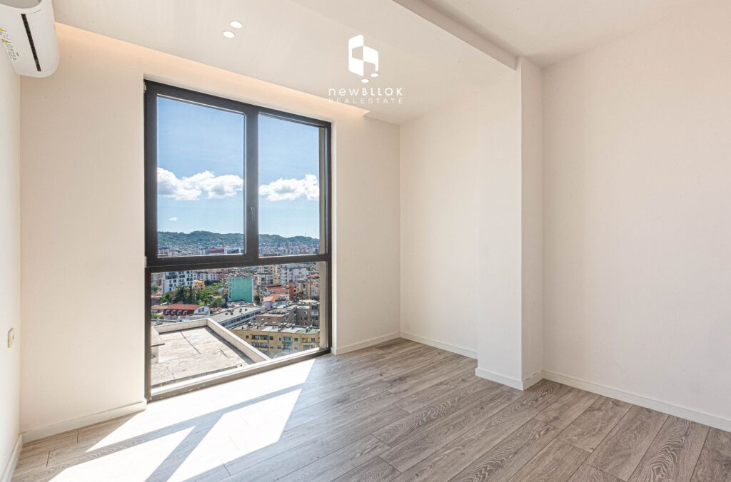 ✨ IN AFFITTO: UFFICIO PREMIUM 101 m² + 1 POSTO AUTO + 2 BAGNI 🚾 / VERANDA – 12° PIANO 📍 GOLDEN TOWER (MINE PEZA RESIDENCE) 🌇 890 €/MESE 💥
