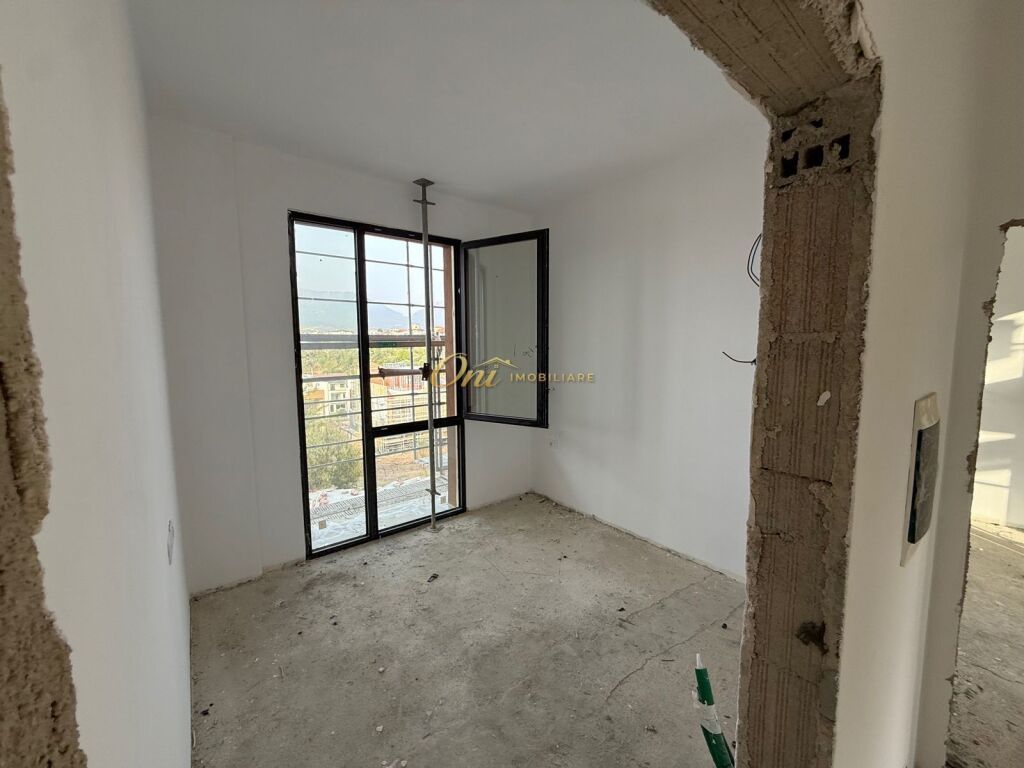 ARTIFICIAL LAKE, 3-FLOOR VILLA FOR SALE LAKE DIAMOND RESIDENCE